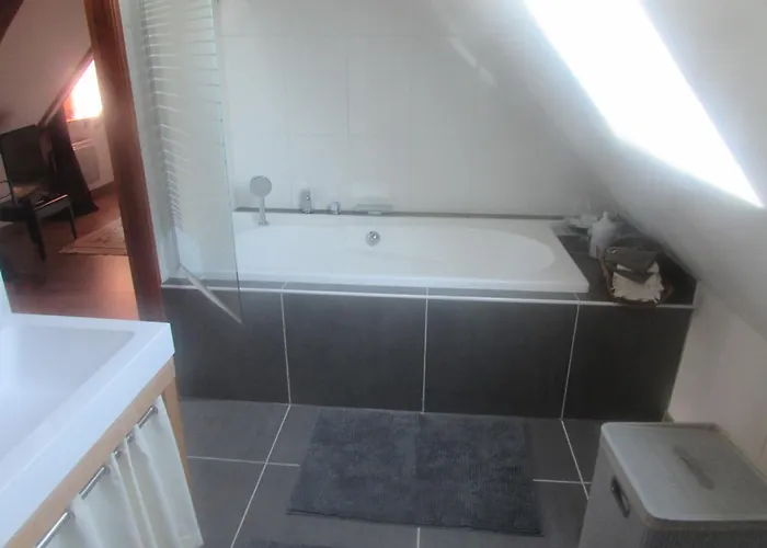 Luxury Next To Eiffel Tower In The Center Of - 4* Paris