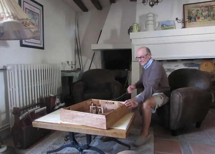 Luxury Next To Eiffel Tower In The Center Of -