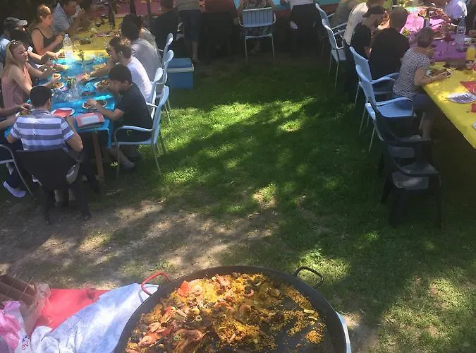 Luxury Next To Eiffel Tower In The Center Of -